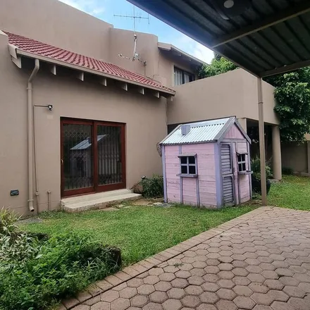 Image 2 - Northgate Mall, Doncaster Drive, Johannesburg Ward 114, Randburg, 2188, South Africa - Apartment for rent