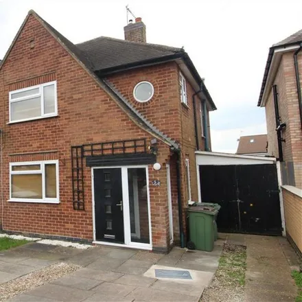 Rent this 3 bed duplex on Bollington Road in Oadby, LE2 4NB