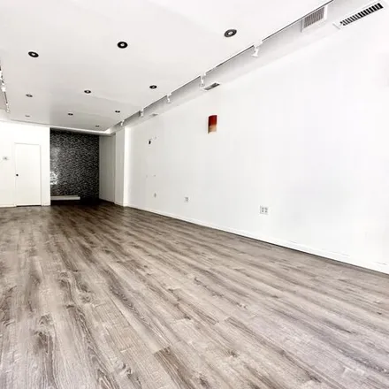 Image 2 - 313 5th Avenue, New York, NY 11215, USA - House for rent