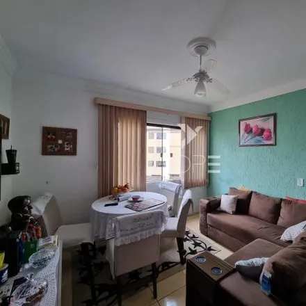 Buy this 2 bed apartment on Rua Waldomiro Fernandes 390 in Jamaica, Londrina - PR