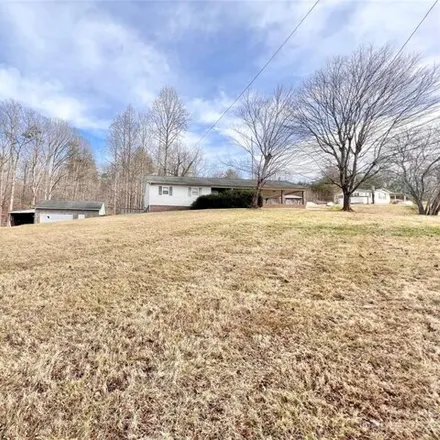 Buy this 4 bed house on 1373 Bradford Mountain Road in Lenoir, NC 28645