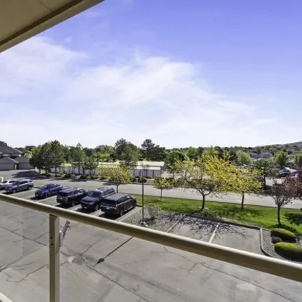 Buy this 2 bed condo on Canyon Lakes & Olson in West Canyon Lakes Drive, Kennewick