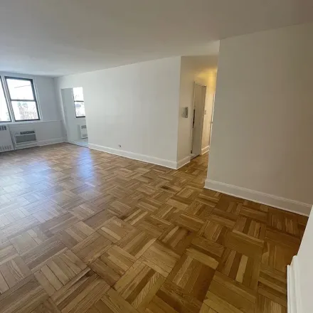 Rent this 2 bed apartment on 435 East 79th Street in New York, NY 10075