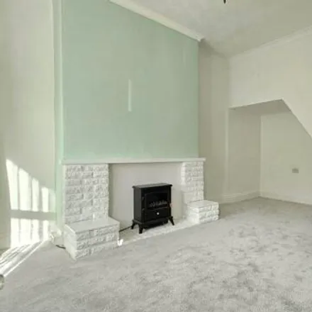 Image 4 - 4 Renown Street, Plymouth, PL2 2DF, United Kingdom - Townhouse for sale