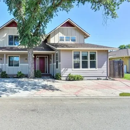 Buy this 6 bed house on Sylvan Road in Citrus Heights, CA 95611