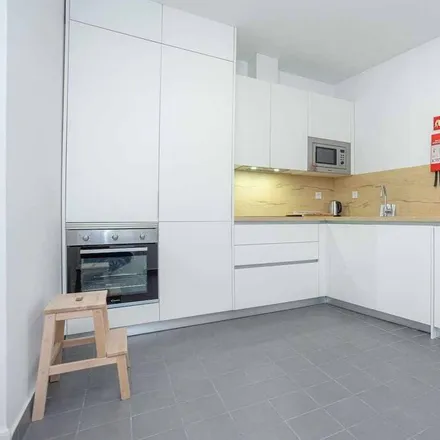 Rent this 2 bed apartment on Coimbra
