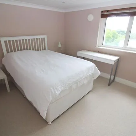 Rent this 3 bed apartment on Osbert House in Notley Place, Reading