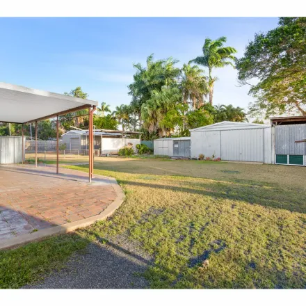 Rent this 3 bed apartment on 121 Hyde Street in Frenchville QLD 4701, Australia