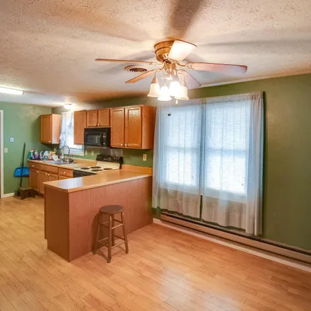 Image 7 - Coachlight Apartments, West 2nd Street, Bethalto, IL 62010, USA - House for sale