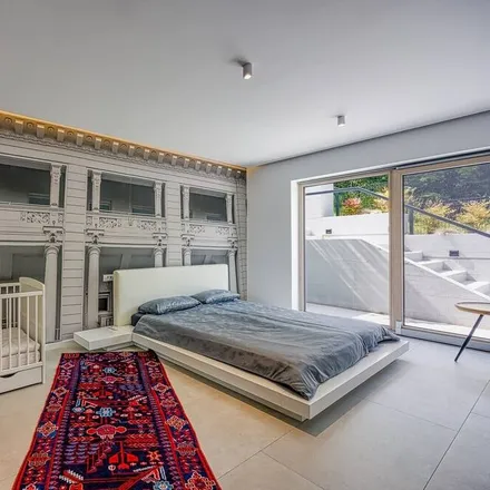 Rent this 4 bed house on Bregi in Kolodvorska ulica, Glogovac