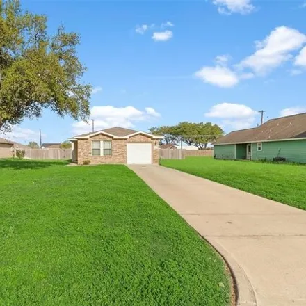 Buy this 3 bed house on 2146 8th Street in Hempstead, TX 77445
