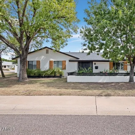 Buy this 4 bed house on 4747 North 34th Place in Phoenix, AZ 85018