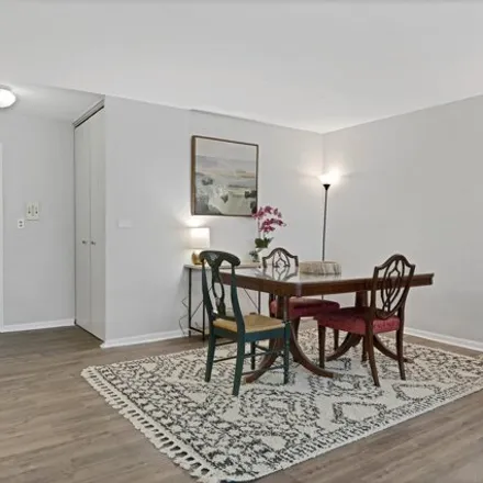 Image 7 - Hinman House, 1516 Hinman Avenue, Evanston, IL 60201, USA - Condo for sale