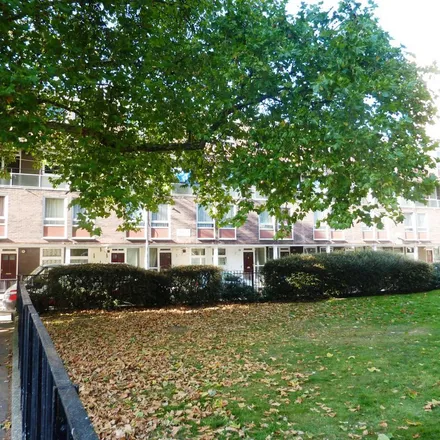 Rent this 3 bed apartment on 1-24 Munster Square in London, NW1 3PG