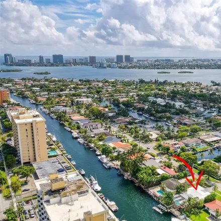 Image 4 - 2145 Arch Creek Drive, Keystone Islands, North Miami, FL 33181, USA - House for sale