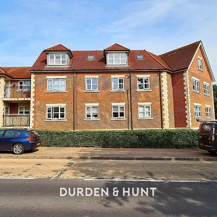 Image 9 - Valley Hill, Loughton, IG10 3AQ, United Kingdom - Apartment for rent