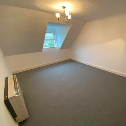 Image 4 - Barringtons Close, Rayleigh, SS6 8BD, United Kingdom - Room for rent