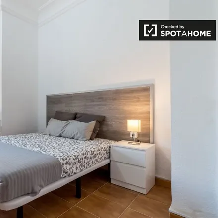 Rent this 7 bed room on OXFAM Intermón in Carrer del Marqués de Dosaigües, 46002 Valencia