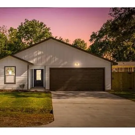 Buy this 3 bed house on 1998 Avenue B in Bay City, TX 77414