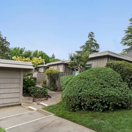 Buy this 2 bed house on 840 Commons Drive in Sacramento, CA 95825