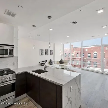 Image 9 - 1776 East 13th Street, New York, NY 11229, USA - Apartment for sale