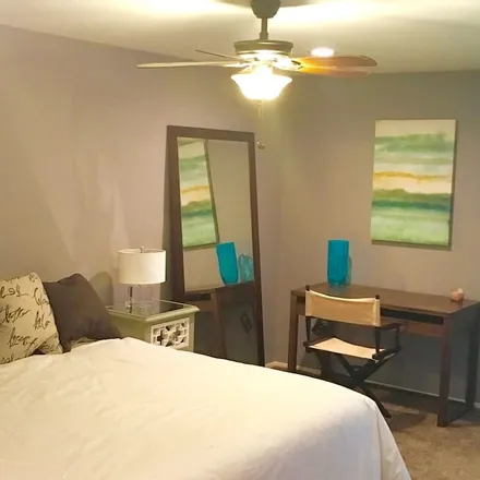 Rent this 1 bed condo on Phoenix