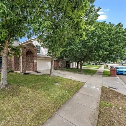 Buy this 3 bed house on 9204 Nightingale Dr in Fort Worth, Texas