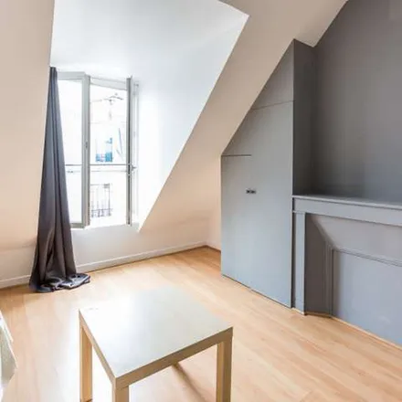 Rent this 1 bed apartment on 6/6bis Rue Nicolet in 75018 Paris, France