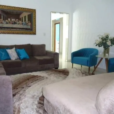Buy this 3 bed house on unnamed road in Divinópolis - MG, 35500-074