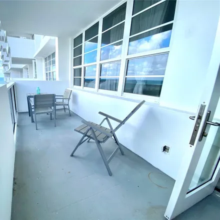 Rent this studio condo on 100 Lincoln Road