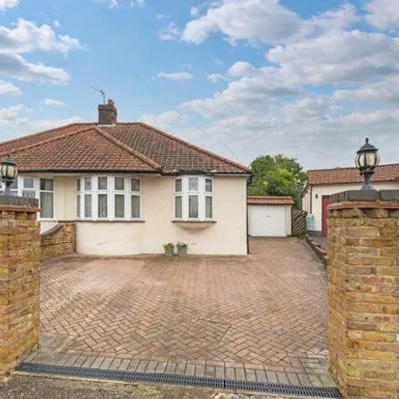 Buy this 3 bed house on Sandhurst Road in London, BR6 9HW