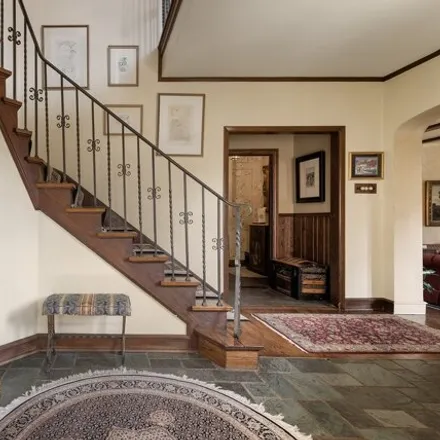 Image 3 - 747 South County Line Road, Hinsdale, DuPage County, IL 60521, USA - House for sale