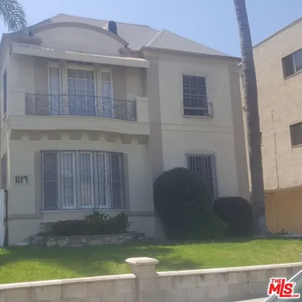 Buy this studio townhouse on 1117 South Wooster Street in Los Angeles, CA 90035
