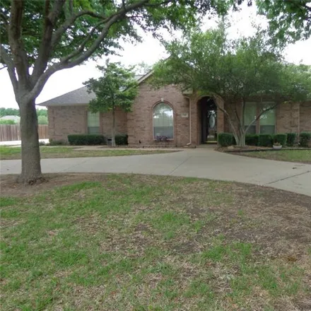 Buy this 4 bed house on 199 Suburban Drive in Ovilla, TX 75154