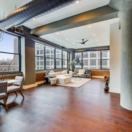 Image 5 - Shindler & Shindler, 812 West Van Buren Street, Chicago, IL 60607, USA - Condo for sale