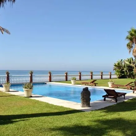 Buy this 7 bed house on 29670 Marbella