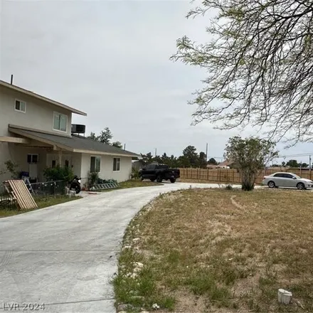 Image 2 - 5822 North Juliano Road, Las Vegas, NV 89149, USA - House for sale