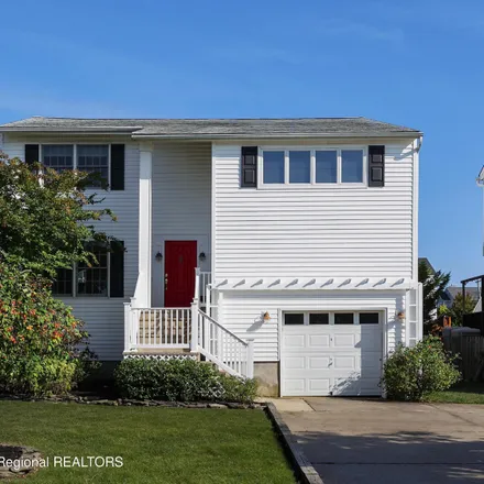 Rent this 4 bed house on 93 South Ward Avenue in Rumson, Monmouth County