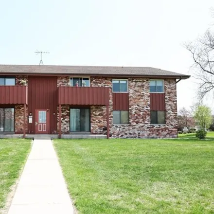 Buy this 2 bed condo on 10345 West Whitnall Edge Drive in Franklin, WI 53132