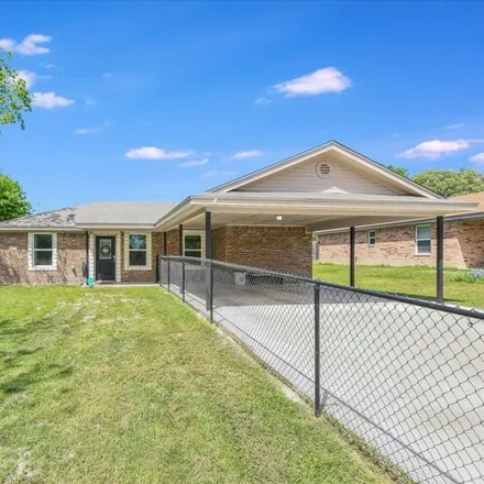 Buy this 3 bed house on 665 South Silver Street in Burnet, TX 78611