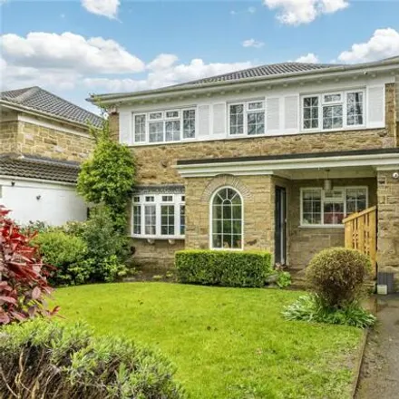Buy this 4 bed house on Foxglove Avenue in Leeds, LS8 2QR