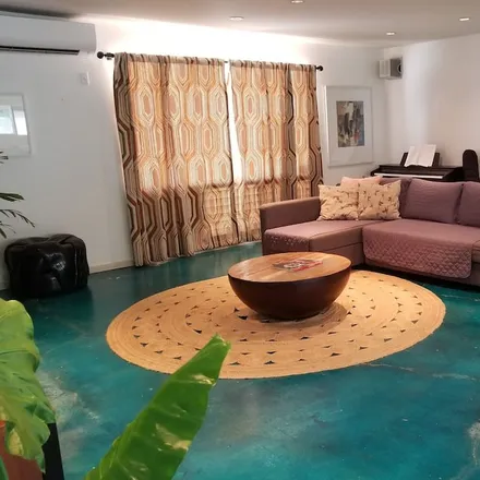 Rent this 4 bed house on Honolulu