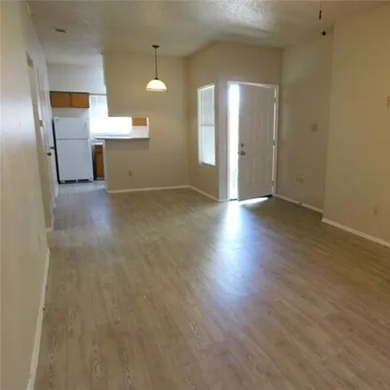 Image 6 - 2407 West Slaughter Lane, Austin, TX 78748, USA - Apartment for rent