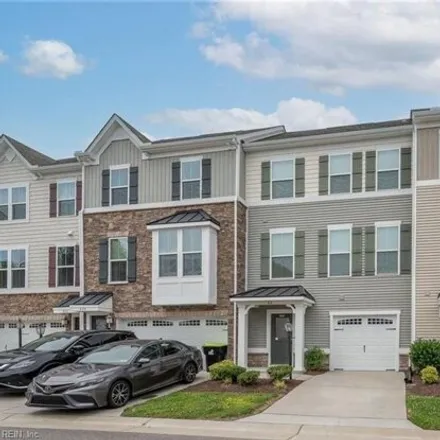 Rent this 3 bed condo on 424 Covington Court in Chesapeake, VA 23320