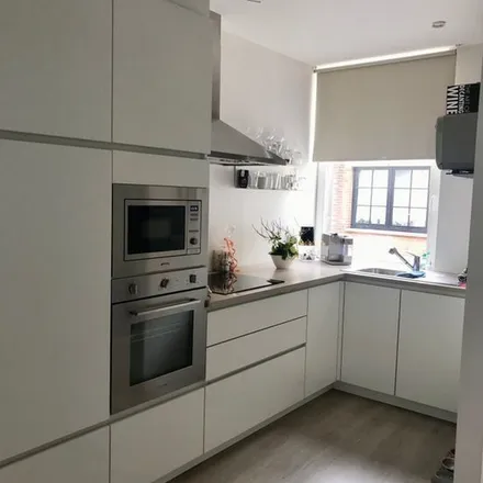 Rent this 2 bed apartment on Peperstraat 25 in 8000 Bruges, Belgium