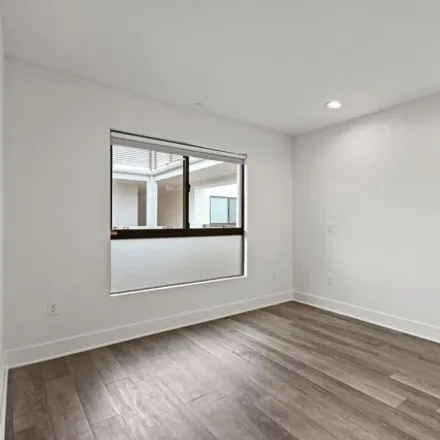 Image 9 - 748 Wilcox Ave Apt 108, Los Angeles, California, 90038 - House for rent