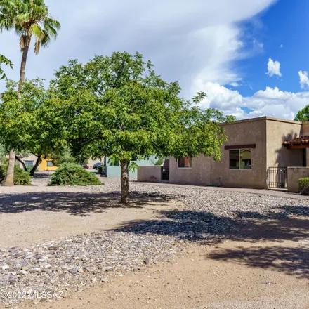 Buy this 2 bed townhouse on 8337 East Placita Prado in Rolling Hills Country Club Estates, Tucson