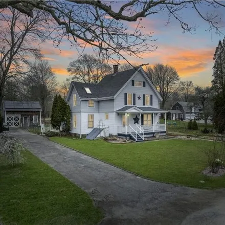 Buy this 4 bed house on 36 Maple Court in Ashaway, Hopkinton