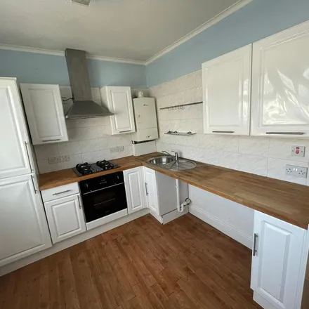 Image 1 - Prince Maurice Road, Plymouth, PL4 7LL, United Kingdom - Apartment for rent