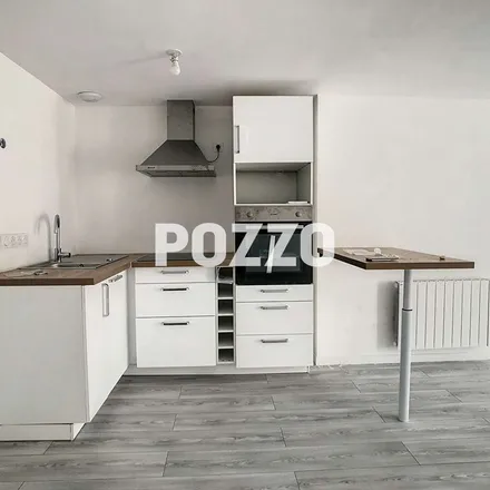 Rent this 3 bed apartment on 2 D 33e2 in 50670 Coulouvray-Boisbenâtre, France